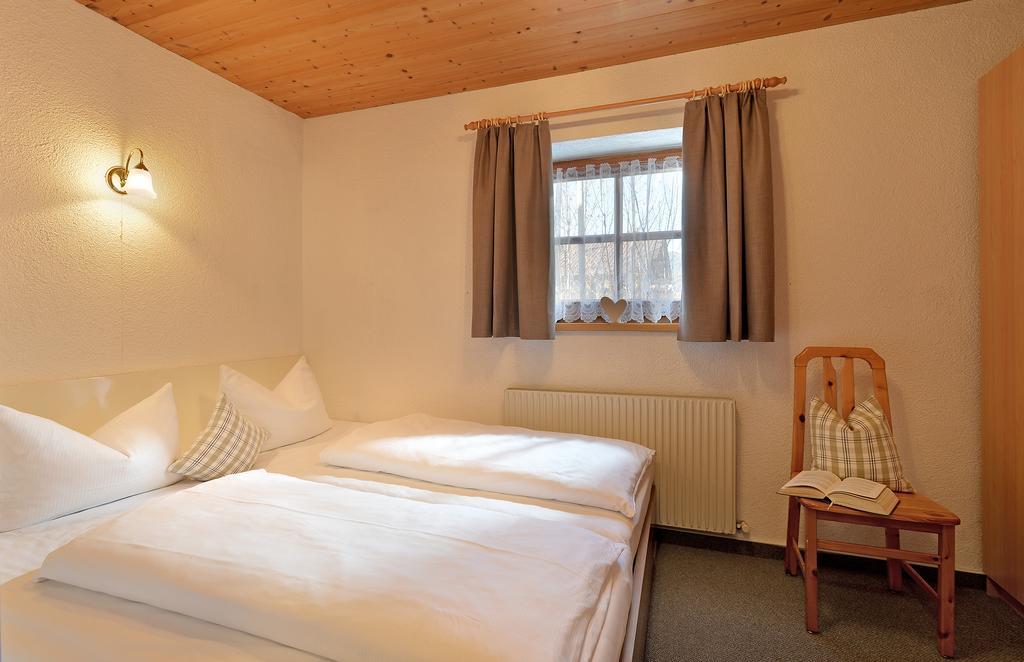 Haus Sonnenschein Apartment Hart im Zillertal Room photo
