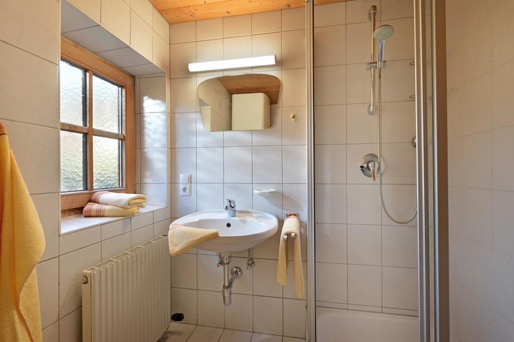 Haus Sonnenschein Apartment Hart im Zillertal Room photo